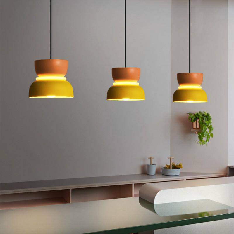 Suspension colorée aux formes géométriques ludiques – modèle Makazon