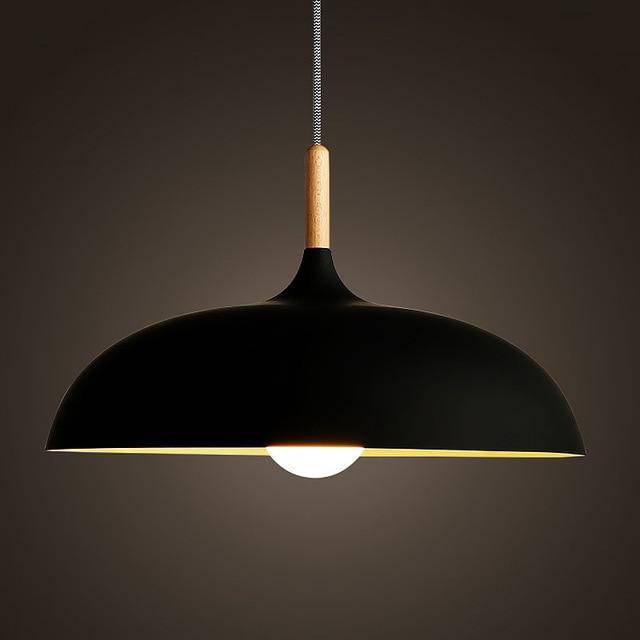 Suspension en aluminium coloré avec tige en bois – modèle Wood