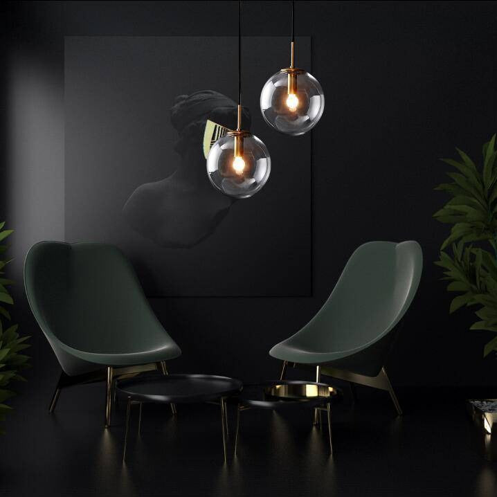 Applique murale avec boule en verre suspendue