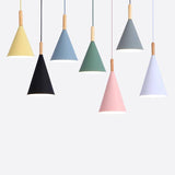 Suspension conique en métal coloré avec tige en bois – modèle Bar