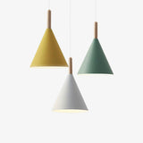 Suspension conique en métal coloré avec tige en bois – modèle Bar